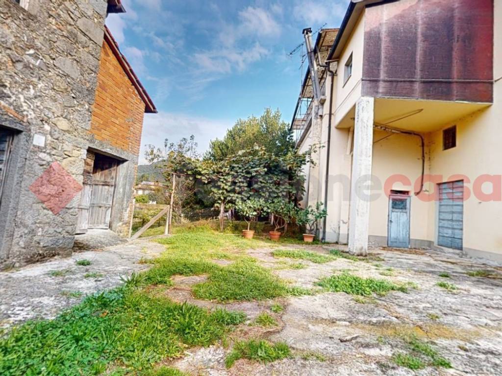 Casa indipendente a Fosciandora in Via Roma Migliano, 18 - Foto 3