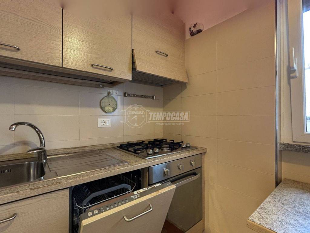 Appartamento a Verbania in Via Tommaso Perassi 22/A - Foto 5