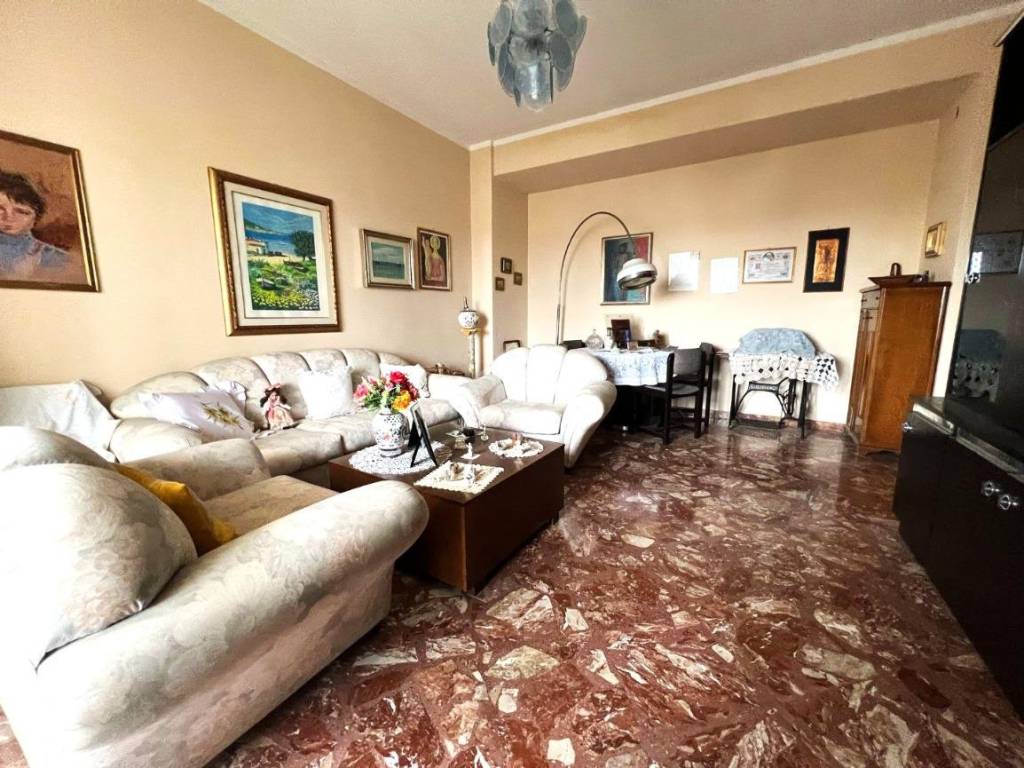 Appartamento a Mesagne in Via Cadore, 16 - Foto 2