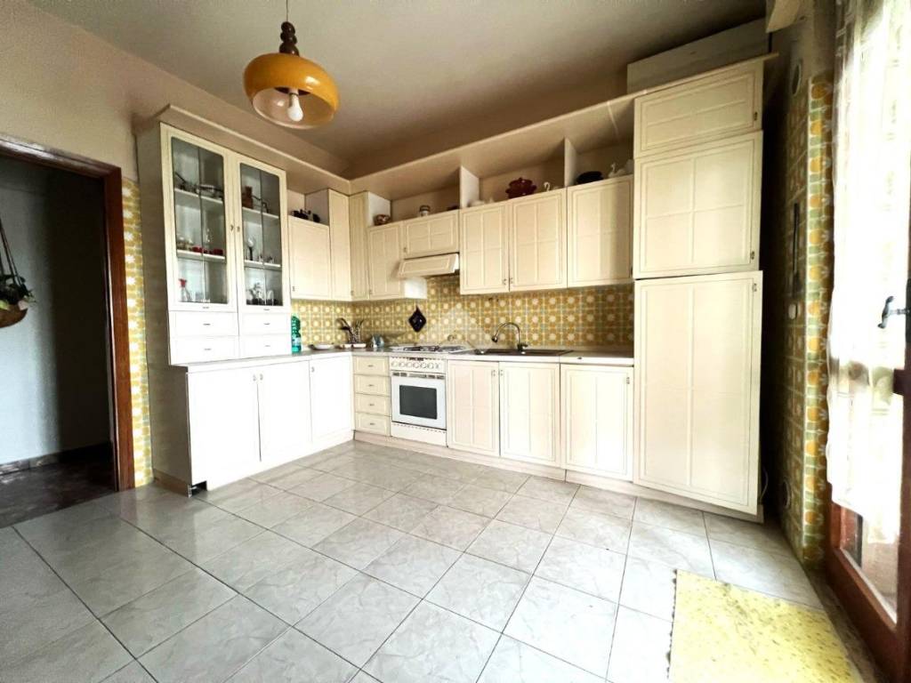 Appartamento a Mesagne in Via Cadore, 16 - Foto 4