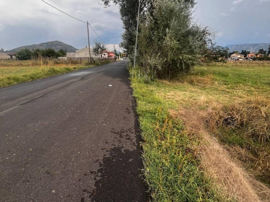Terreno a Scurcola marsicana in Via delle Selve - Foto 2