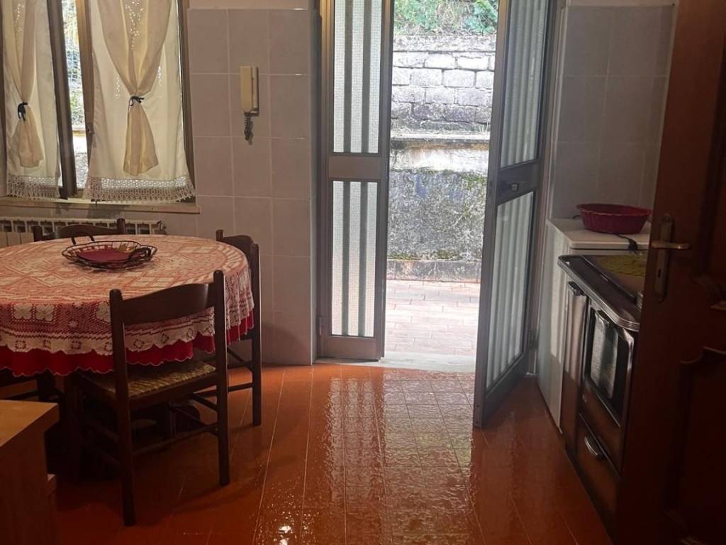 Appartamento a Capistrello in Via Ponticello - Foto 2