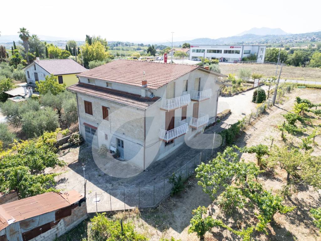 Villa a Calvi in Via Appia - Foto 3