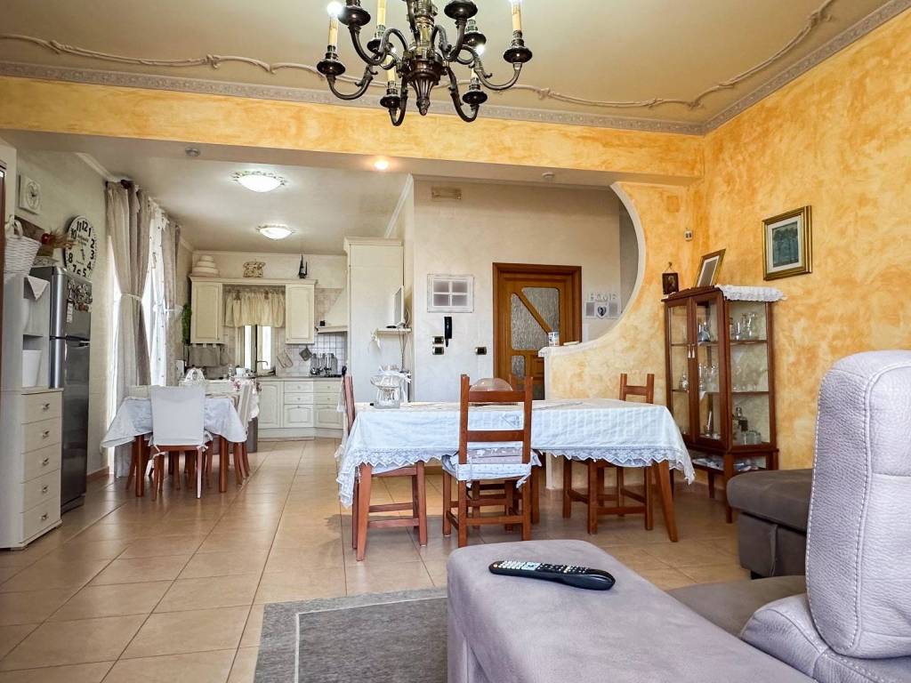 Appartamento a Manfredonia in Via Luigi Allegato - Foto 3