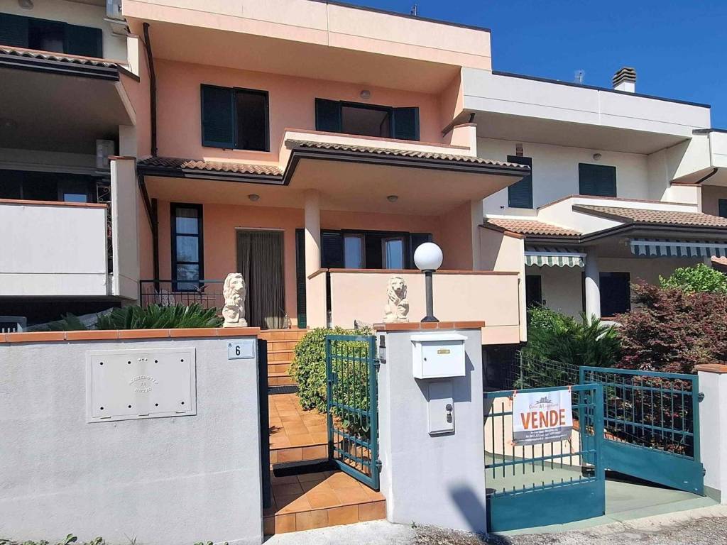 Villetta a schiera a Tortoreto in Via 24 Maggio, 16 - Foto 4