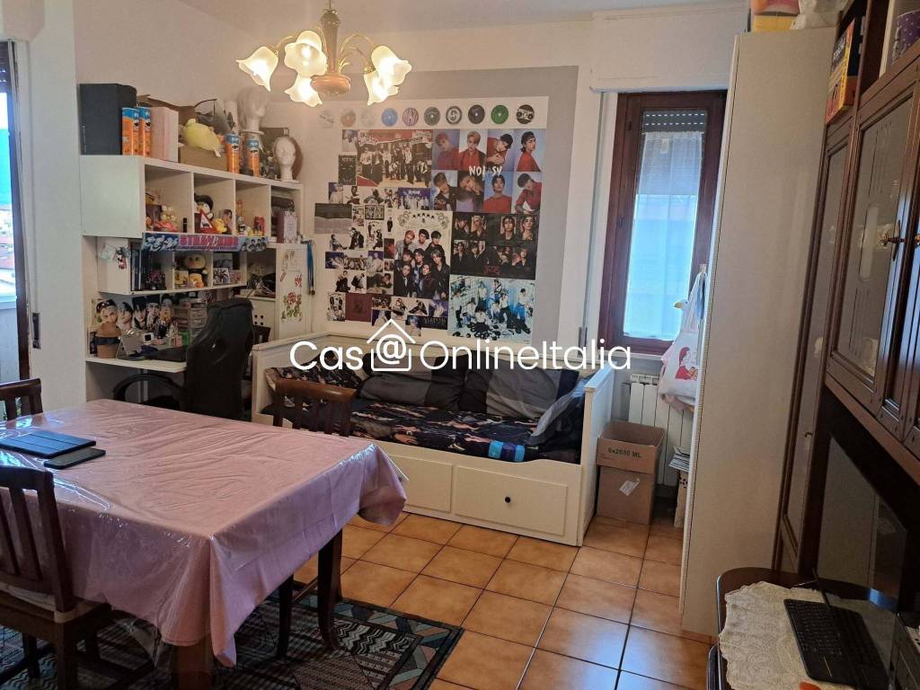 Appartamento a Prato in Via Marco Roncioni, 24 - Foto 2