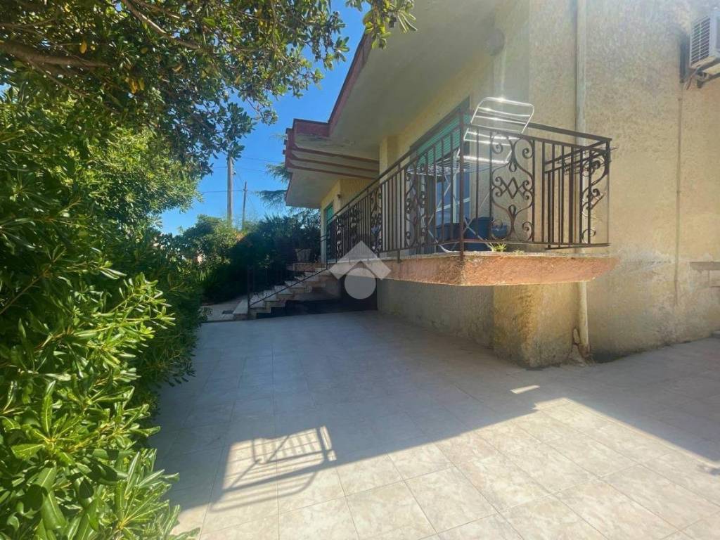 Villa a Nardò in Via Achille Benegiamo - Foto 4