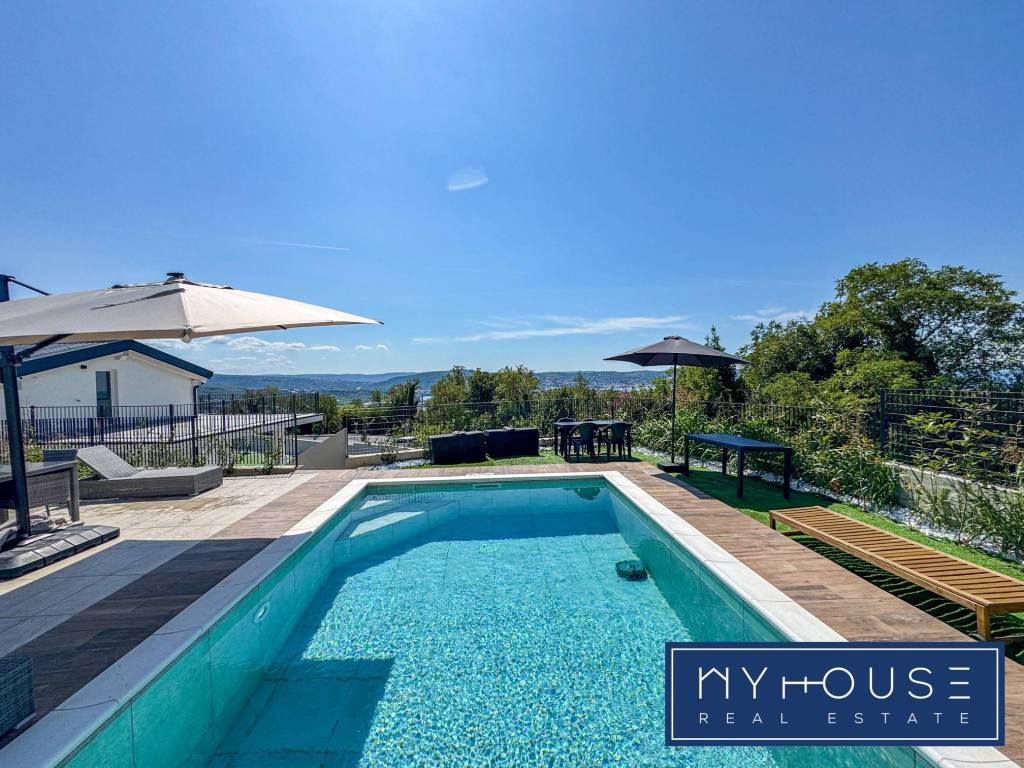 Villa a Trieste in Via Brigata Casale - Foto 3