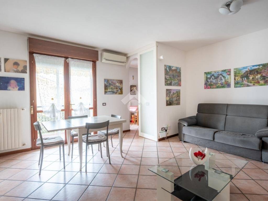 Appartamento a Villafranca di verona in Via Lazzaro Spallanzani, 29 - Foto 2