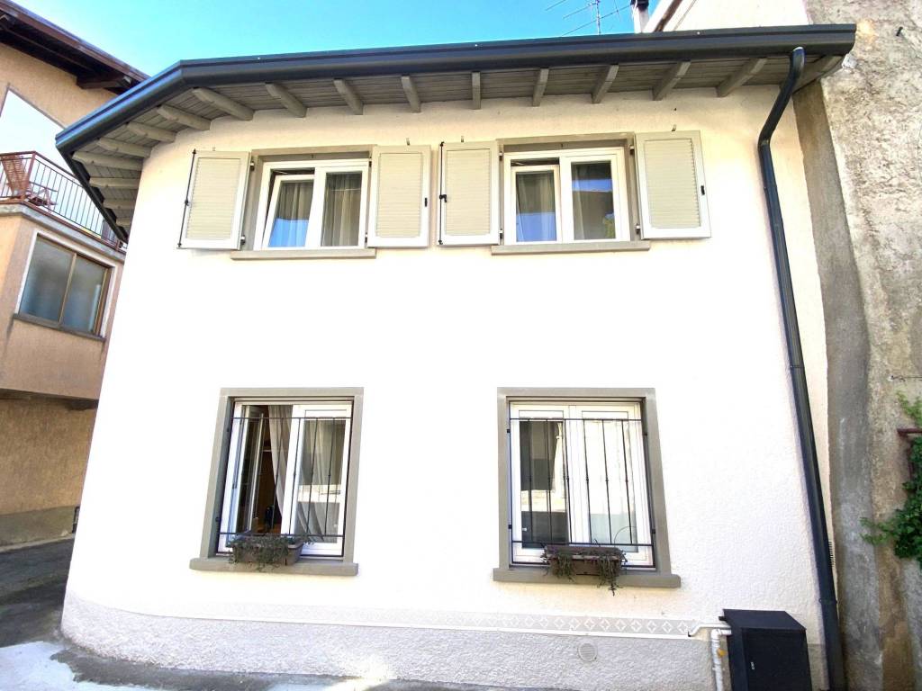 Casa indipendente a Clusone in Via Giuseppe Mazzini, 80 - Foto 4