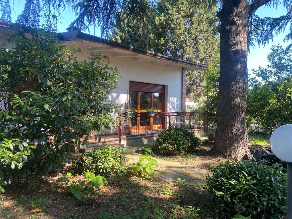 Villa a Imola in Via Giuseppe Di Vittorio, 36 - Foto 3
