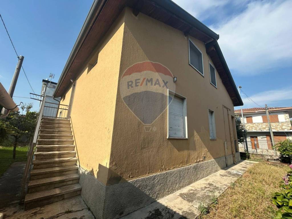 Villa a Brembate in Via Tolstoj, 7 - Foto 5