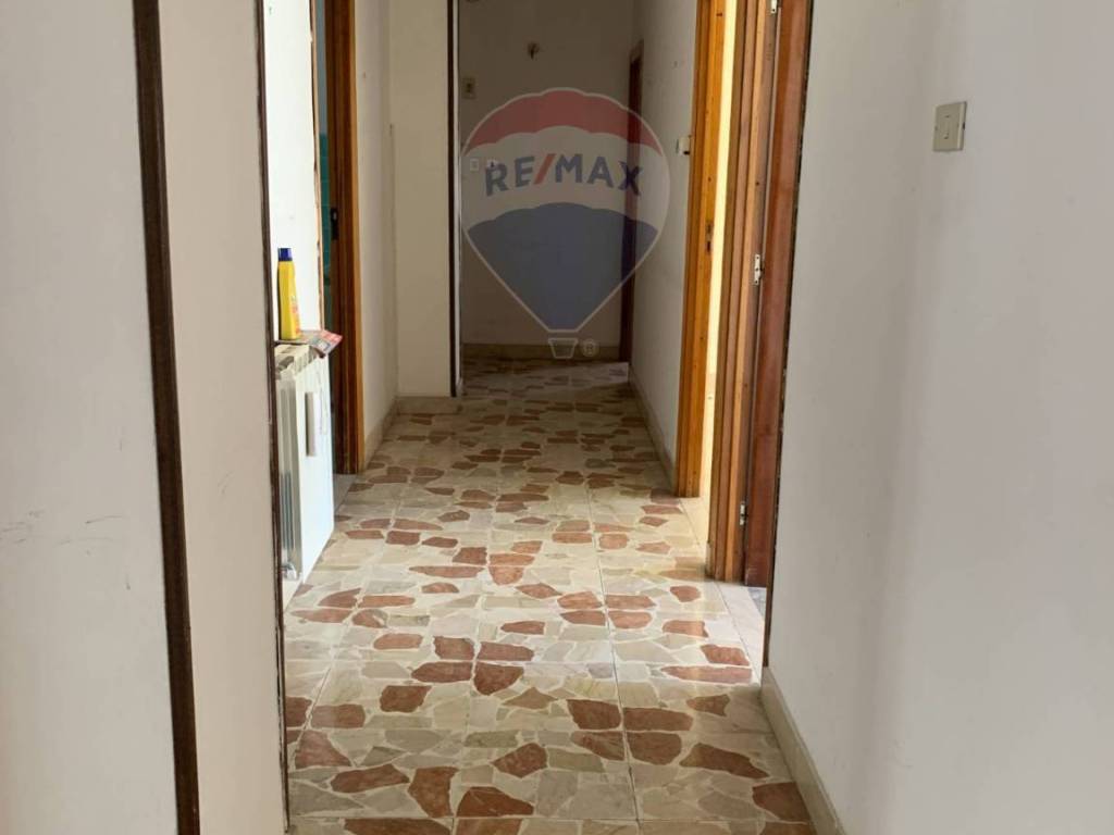 Appartamento a Caltanissetta in Via San Giovanni Bosco, 86 - Foto 5