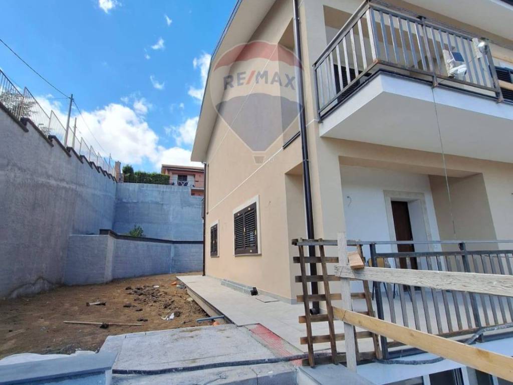 Villetta a schiera a Pedara in GESUALDO BUFALINO - Foto 4
