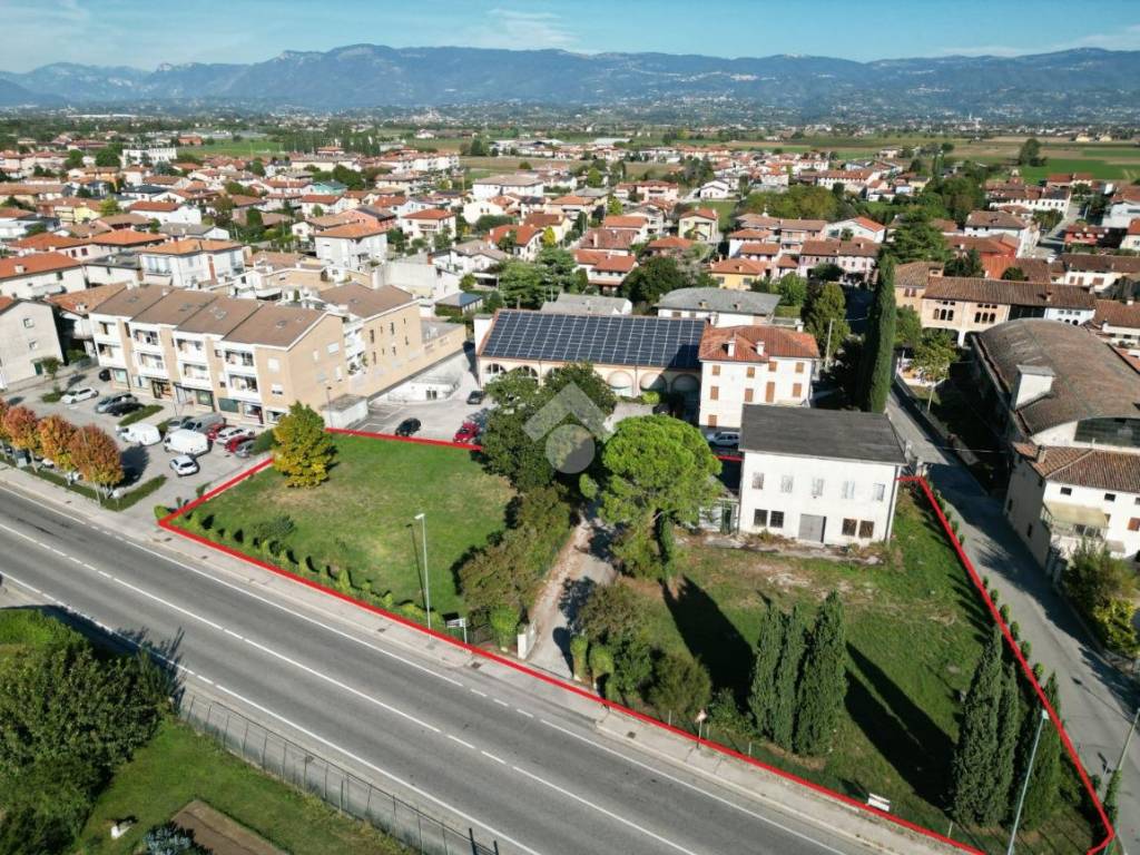 Terreno a Sandrigo in Via Montegrappa, 26 - Foto 2