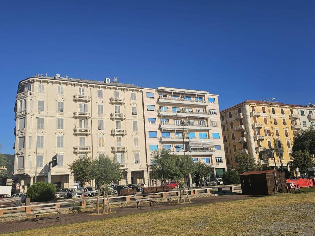Appartamento a Vado ligure in Via 1 Maggio - Foto 5