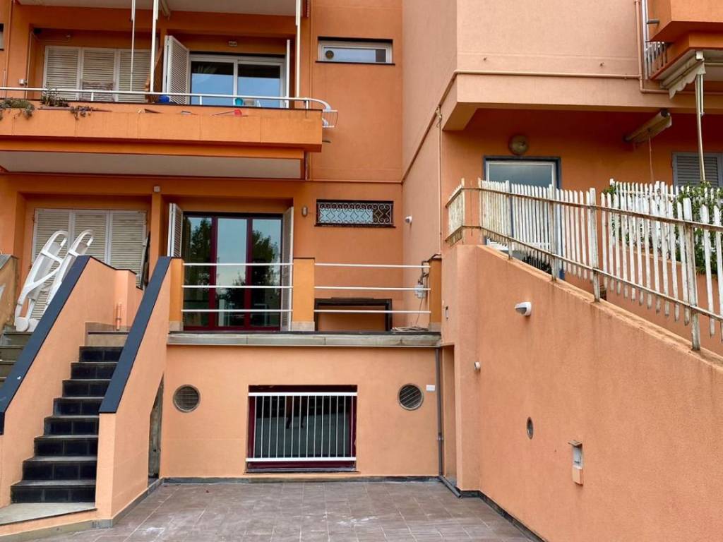 Appartamento a Varazze in Via degli Oleandri - Foto 3