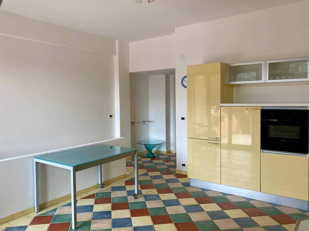 Appartamento a Varazze in Via degli Oleandri - Foto 5