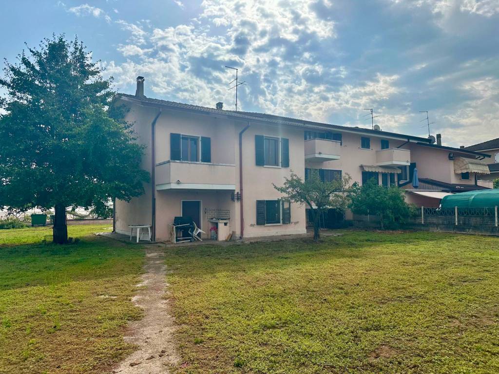 Villa a San giovanni lupatoto in Via Speranza, 181 - Foto 3