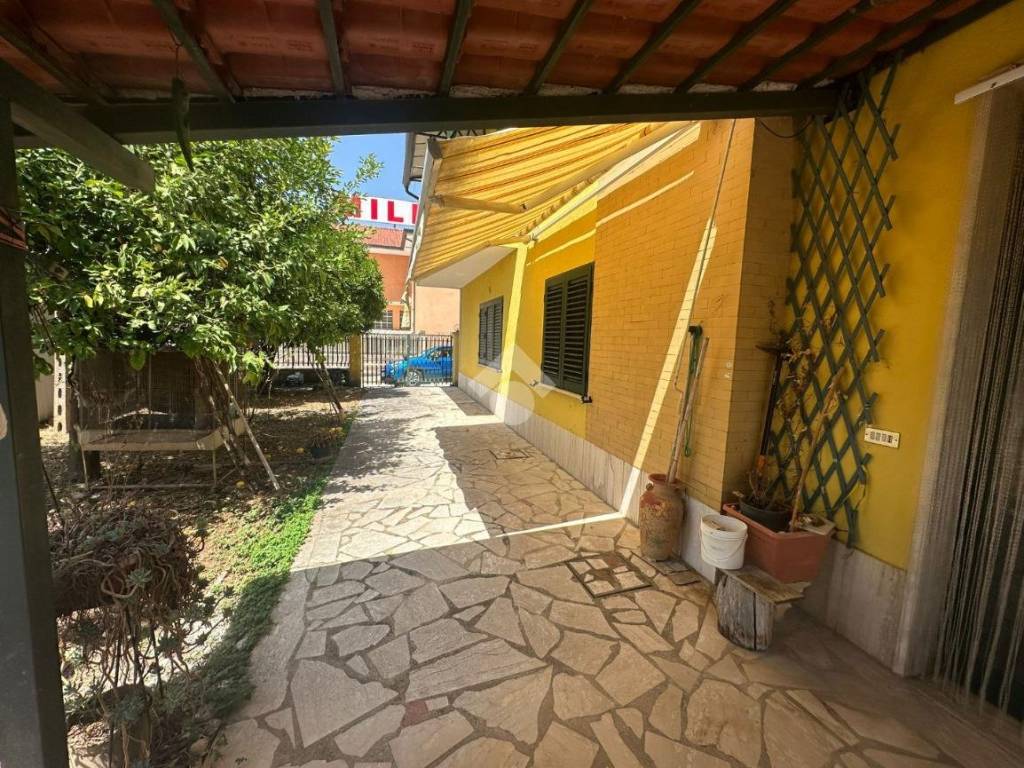 Casa indipendente a Sant'elia fiumerapido in Via Chiusanova, 544 - Foto 4