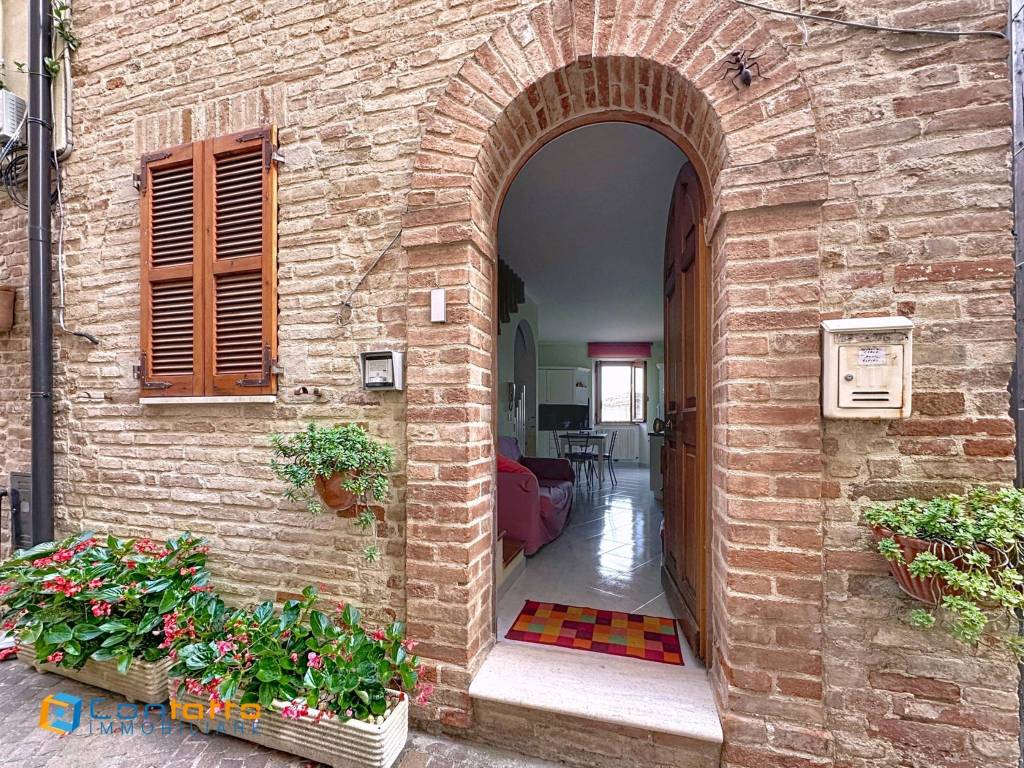 Casa indipendente a Montalto delle marche in Via Domenico Morelli, 10 - Foto 2