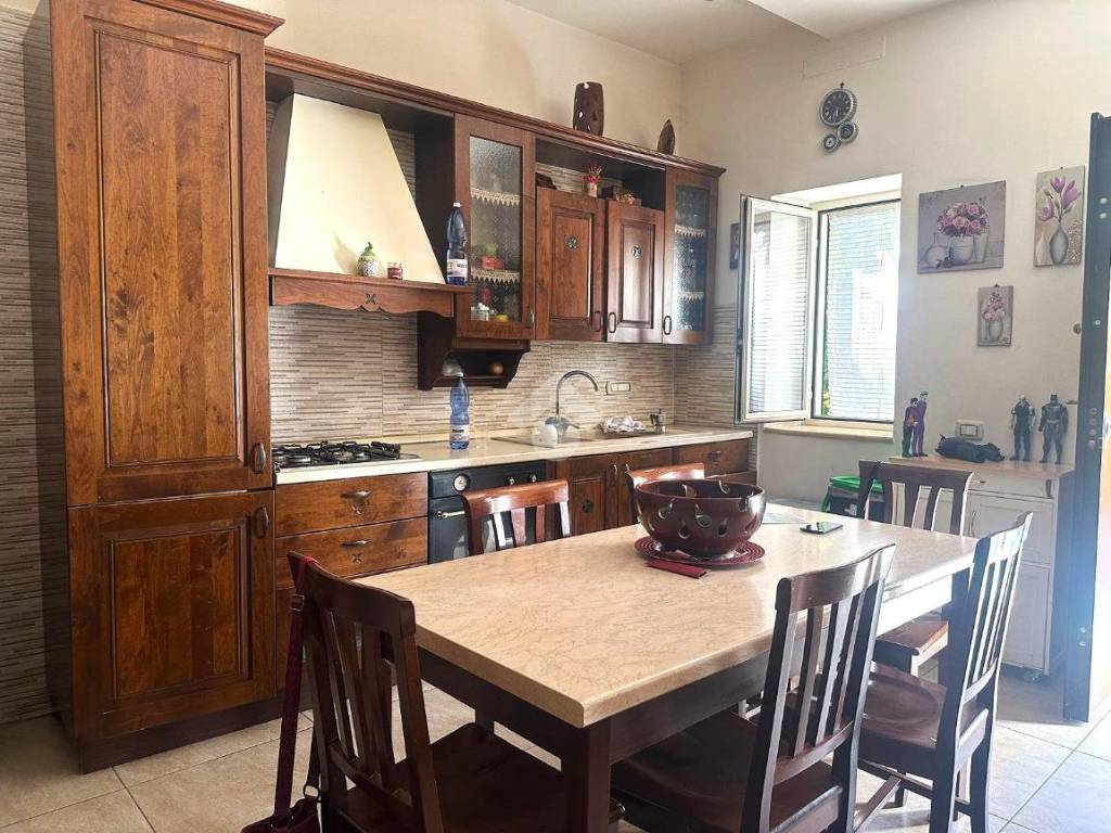 Casa indipendente a Castel volturno in Via pergola - Foto 3