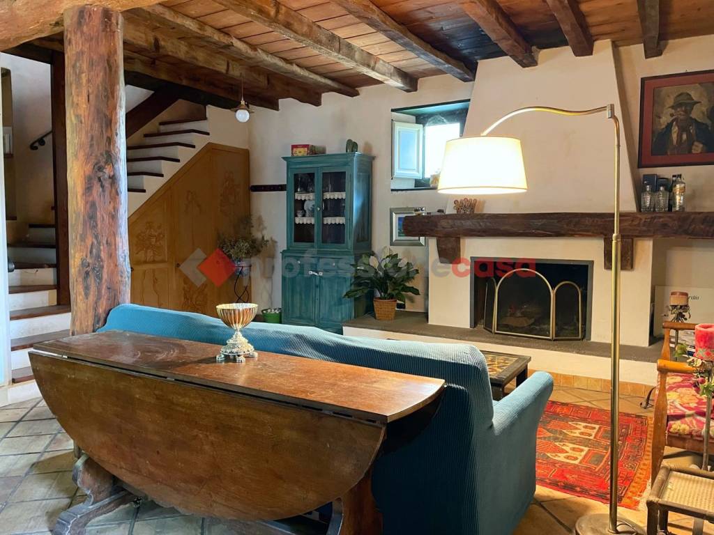 Casa indipendente a Castiglione di sicilia in Via Mongibello, 2 - Foto 3