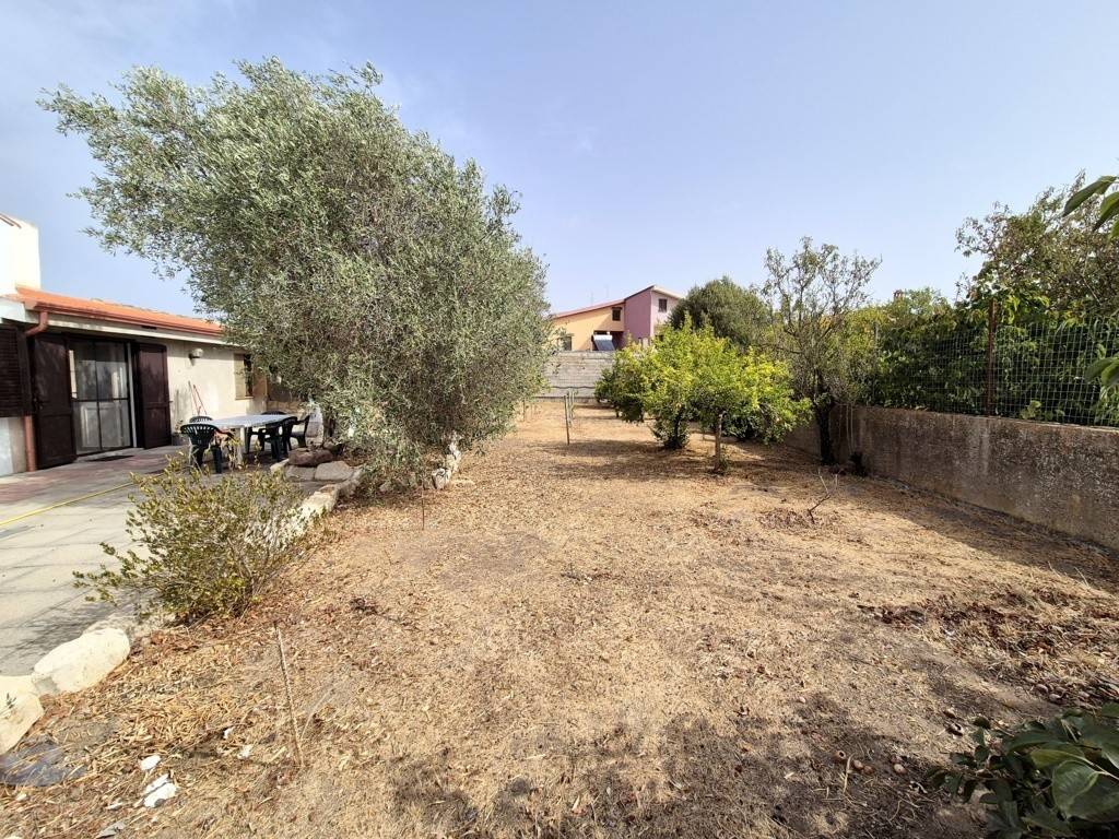Villa a San giovanni suergiu in Via Cesare Pavese, 7 - Foto 4