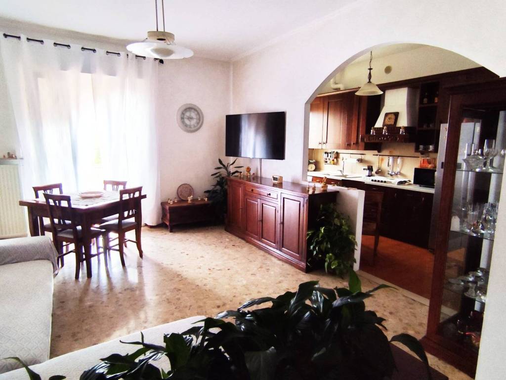 Appartamento a Marnate in Via Roma, 11 - Foto 3