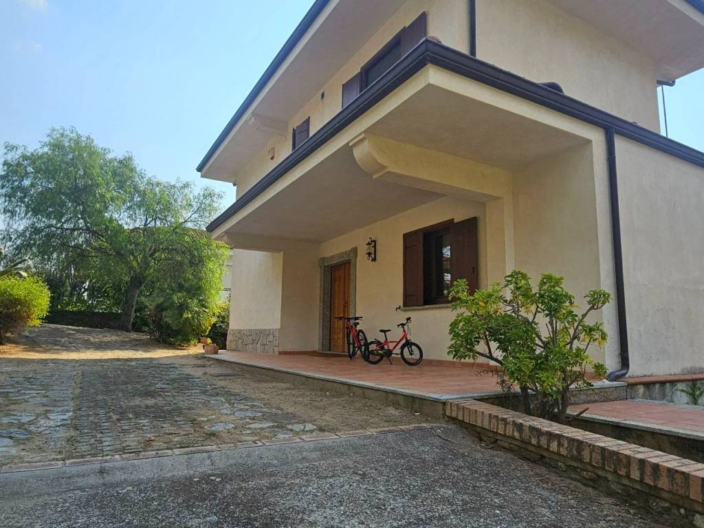 Villa a Montepaone in Via Pietro Verri, 9 - Foto 2