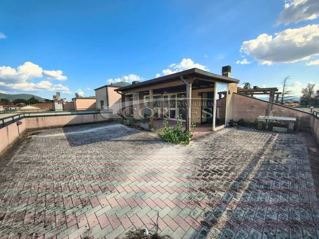 Appartamento a Sansepolcro in via dei motefeltro, 53 - Foto 2