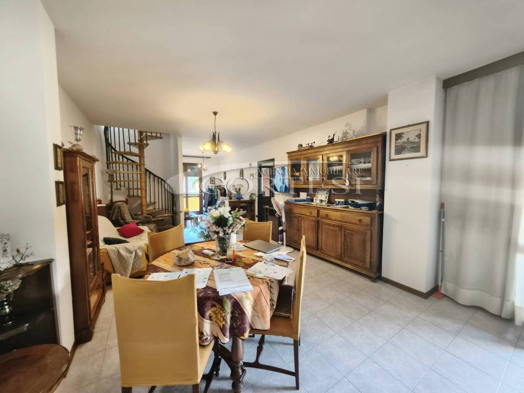 Appartamento a Sansepolcro in via dei motefeltro, 53 - Foto 3
