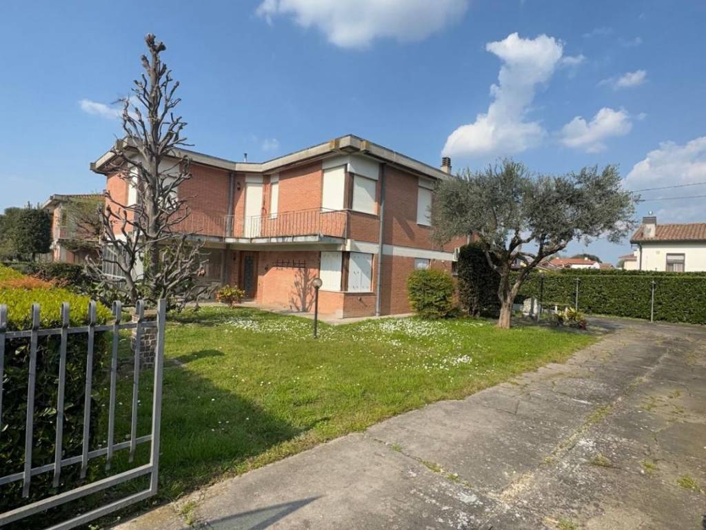 Villa a Costa di rovigo in Via Enrico Mattei, 214 - Foto 4