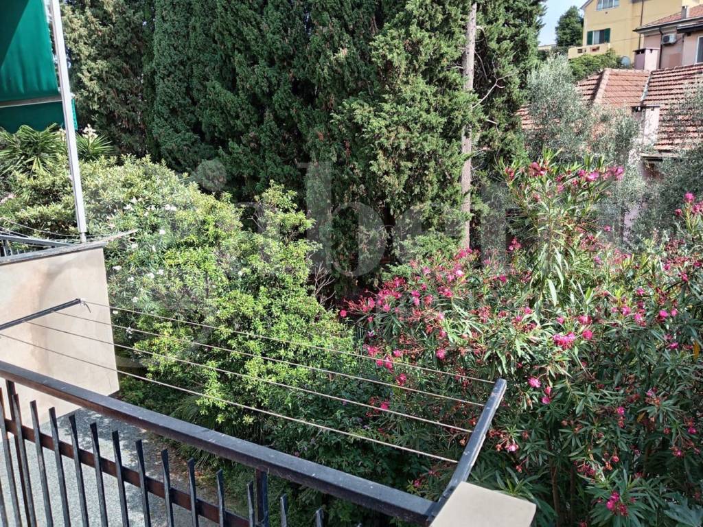 Appartamento a Albissola marina in Piazzale Piemonte - Foto 2