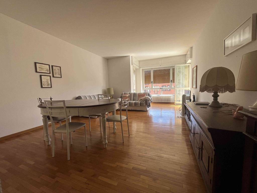 Appartamento a Sesto calende in Via dell'Olmo - Foto 2