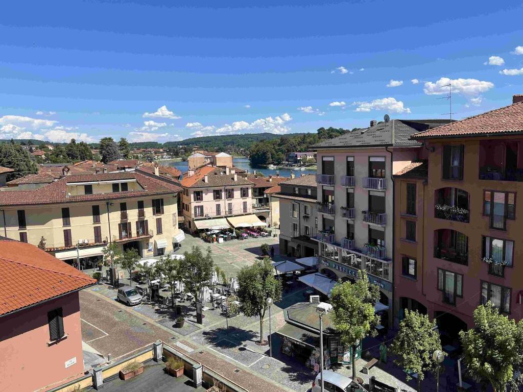 Appartamento a Sesto calende in Via dell'Olmo - Foto 4