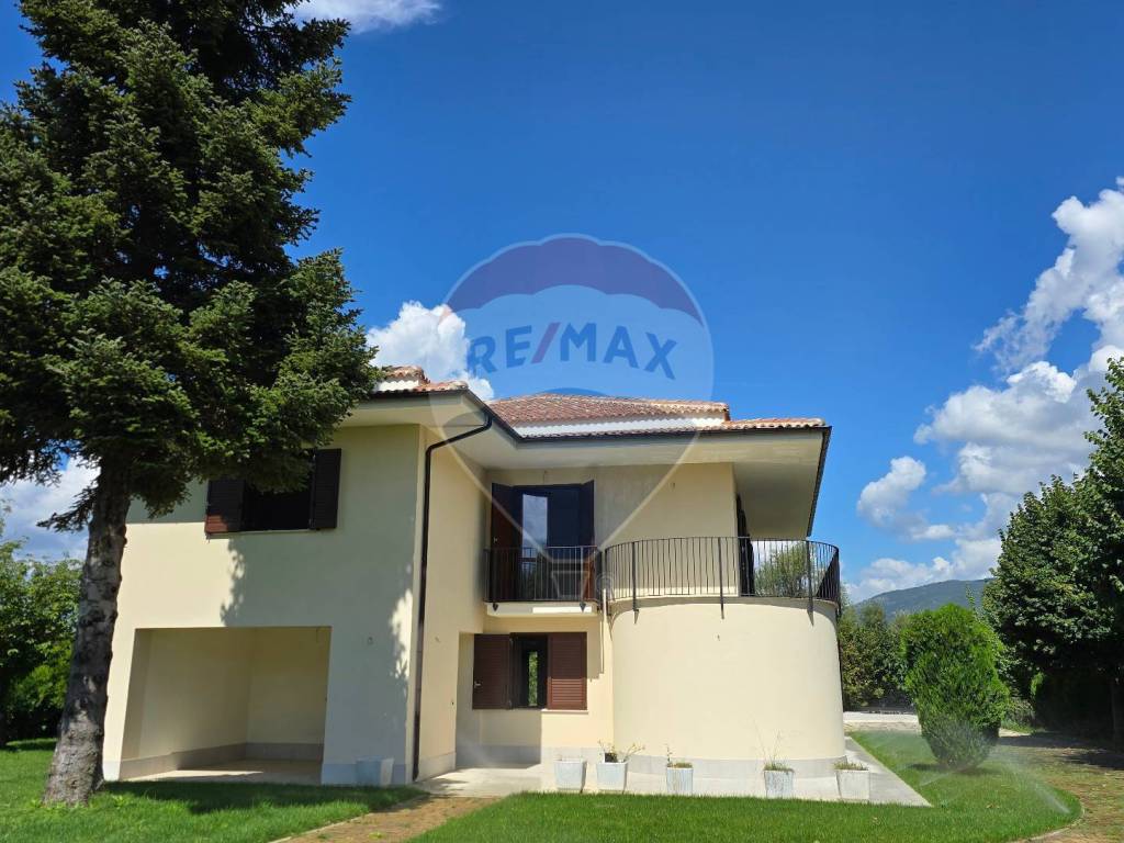 Villa a Sulmona in Via Badia, 13 - Foto 2