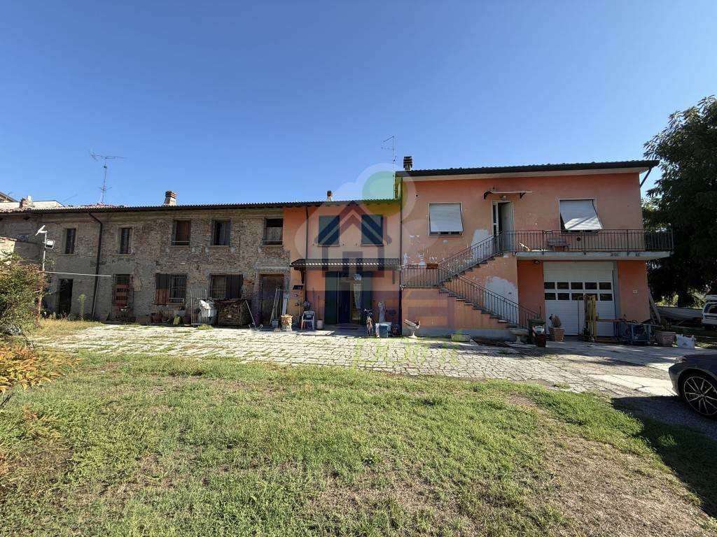 Casa indipendente a Viadana in VIA RISORGIMENTO 78 - Foto 2