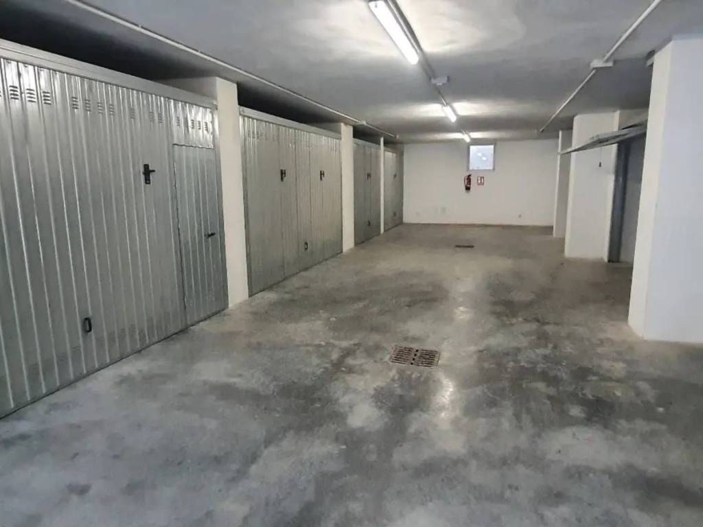 Box / garage a Porto san giorgio in Borgo Fratelli Rosselli - Foto 4