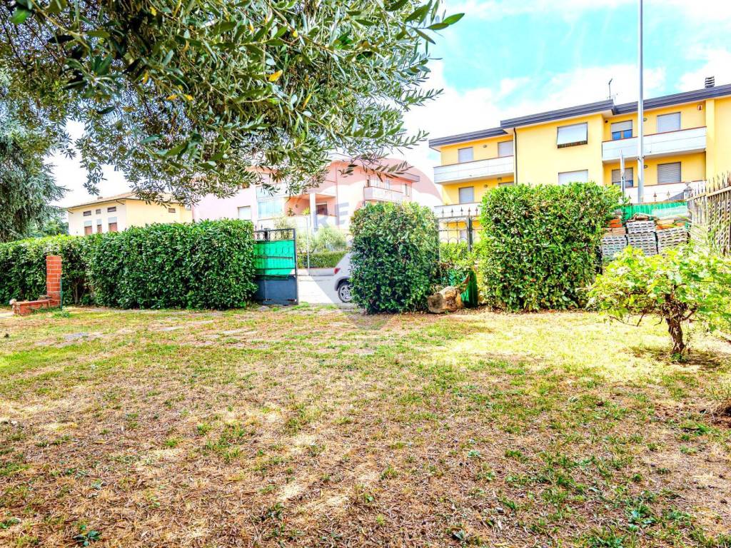 Terreno a Prato in via Nesi Olinto, 4 - Foto 4
