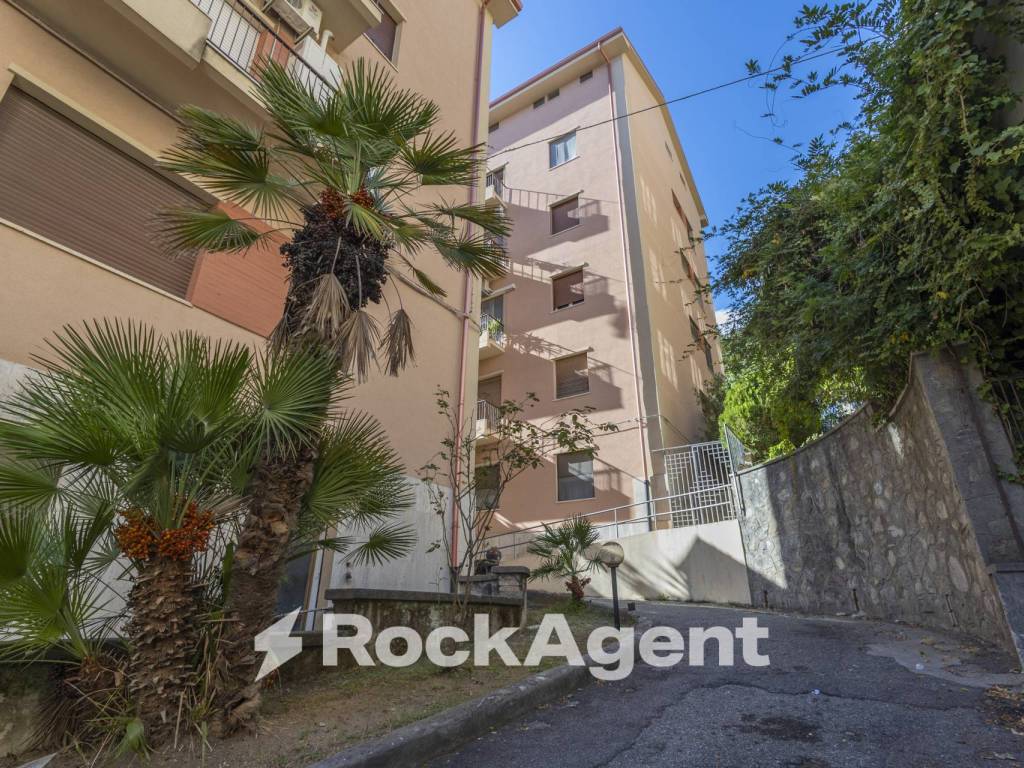 Appartamento a Catanzaro in Via Luigi Rossi - Foto 2