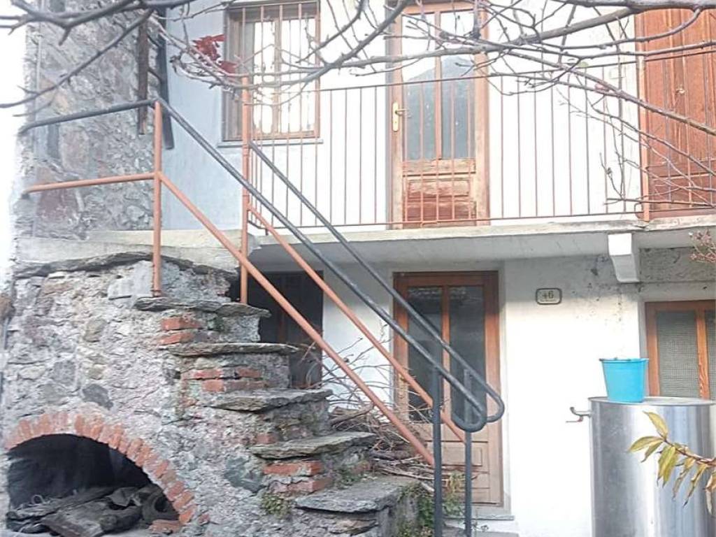 Casa indipendente a Donnas in via Rovarey - Foto 4
