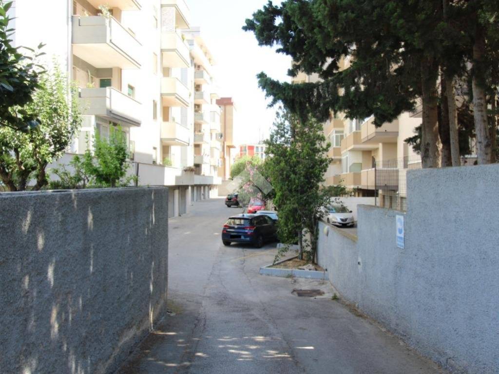 Box / garage a Brindisi in Via Cinque Giornate, 5 - Foto 3