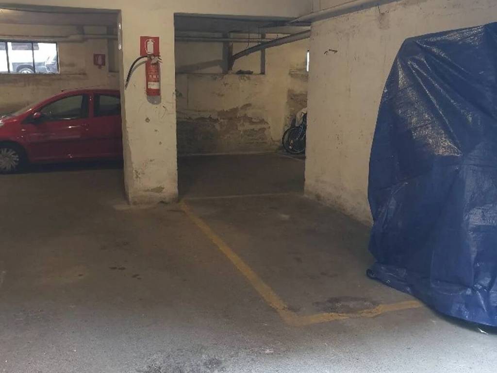 Box / garage a Salerno in Via Zanotti Bianco S.N.C. - Foto 3