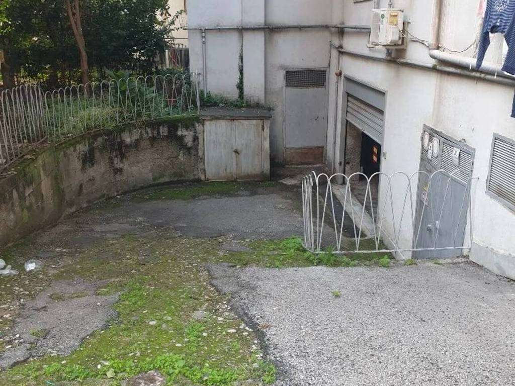 Box / garage a Salerno in Via Zanotti Bianco S.N.C. - Foto 5
