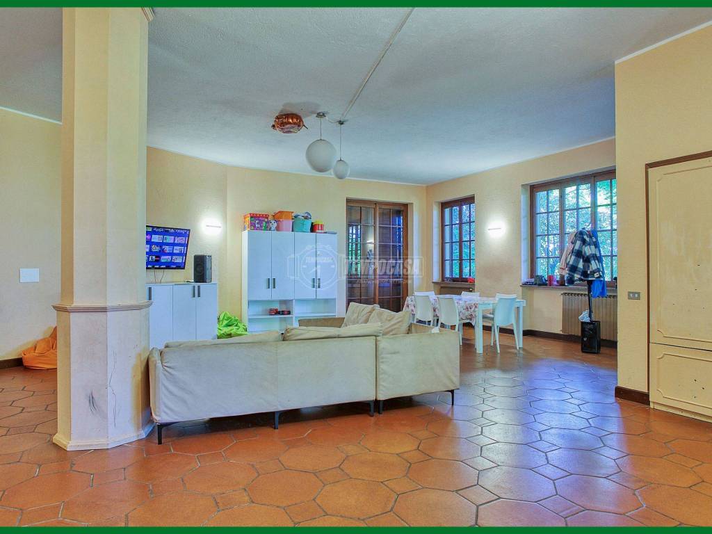 Villa a Varese in Via per Lozza - Foto 3