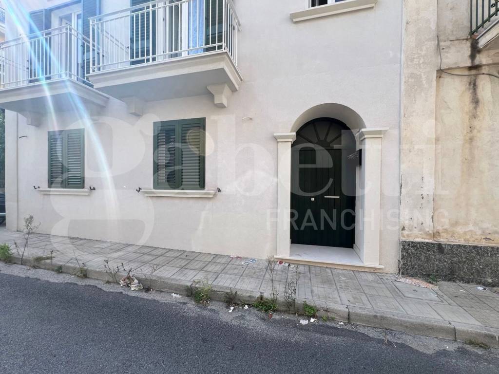 Appartamento a Amantea in VIA ROBERTO MIRABELLI , SNC - Foto 2