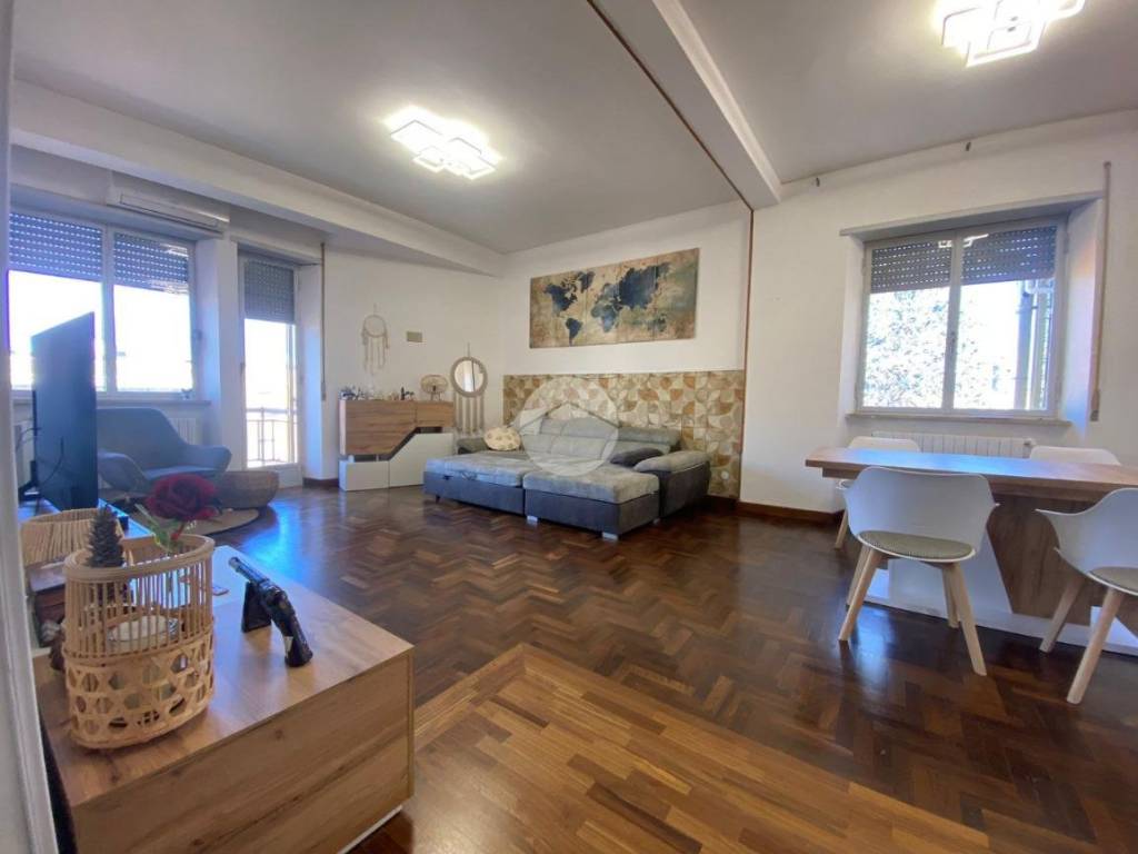 Appartamento a Viterbo in Via adolfo marini, 15 - Foto 1