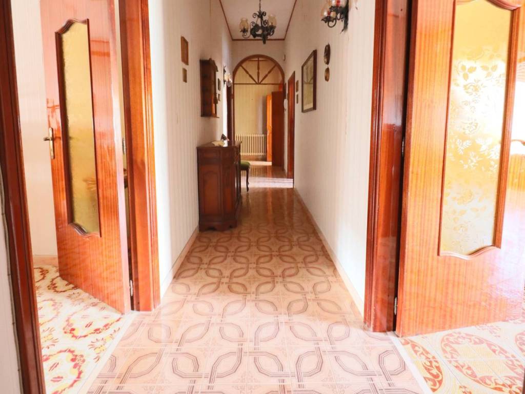 Palazzo / stabile a Taranto in Via Giuseppe Garibaldi, 15 - Foto 2
