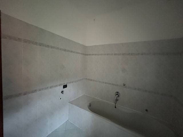 Appartamento a Castelletto sopra ticino in Vicolo Giuseppe Mazzini, 3 - Foto 2